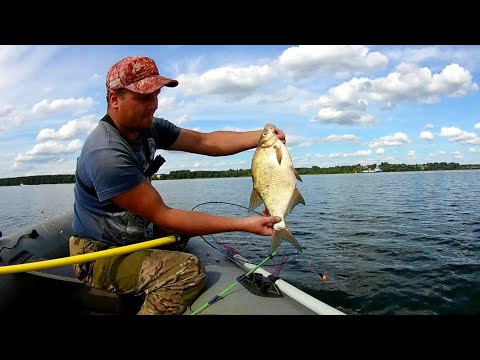 Видео: КРУПНЫЙ ЛЕЩ НА ДОНКИ. Ловля леща с лодки.