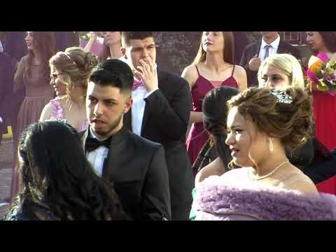 Видео: „Мис“ и „Мистер“ абитуриент избраха снощи на ПГ МСС „Пейо Яворов“ в Гоце Делчев