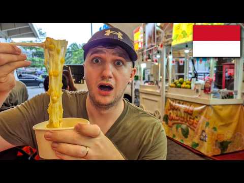 Видео: В ШОКЕ от индонезийской уличной еды в Джакарте!! 🇮🇩
