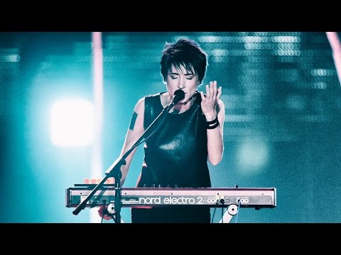 Видео: Земфира – Небомореоблака | Премия «Муз-ТВ» (Москва, 03.06.2011)