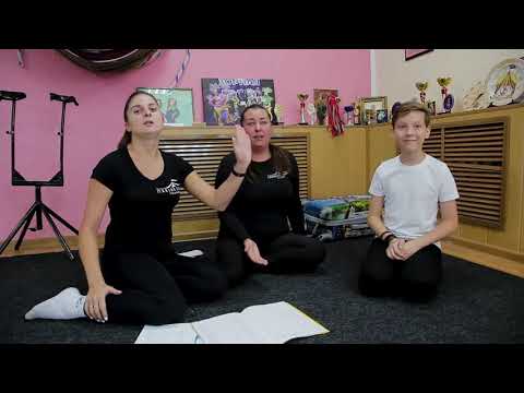 Видео: Образцовая цирковая студия 'Мечтатели'