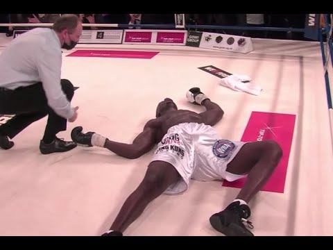 Видео: Супертяж-нокаутер из Казахстана отправил в нокдаун и беспощадно нокаутировал «Годзиллу»