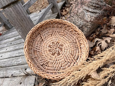 Видео: Поднос корневым плетением   Tray with root weaving