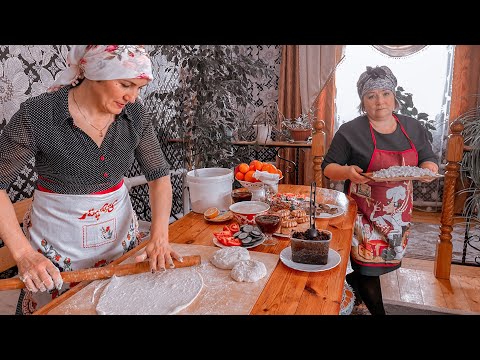 Видео: Жизнь в ТАТАРСКИХ деревнях ! БЕШБАРМАК из трёх видов мяса! Черемуховый пирог, балиш, блины!