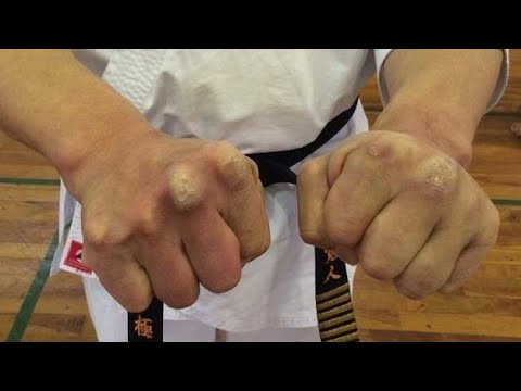 Видео: Макс набил кулак для нокаута! Это жесть