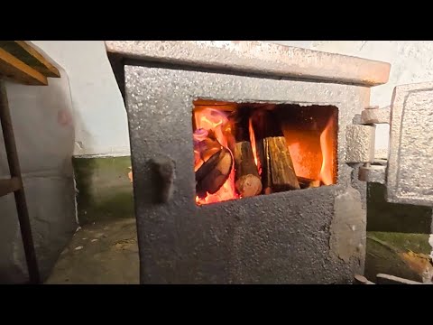 Видео: Тепер у мене тепло — буржуйка працює!