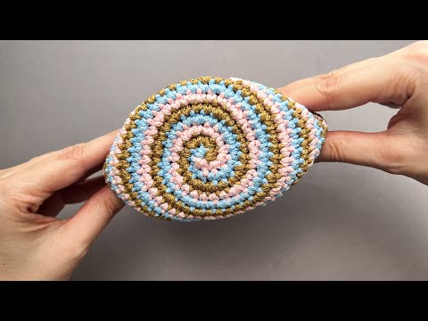 Видео: 90% вязальщиц не знают про этот метод 🤷🏼‍♀️! Монетница из остатков пряжи! Вязание крючком