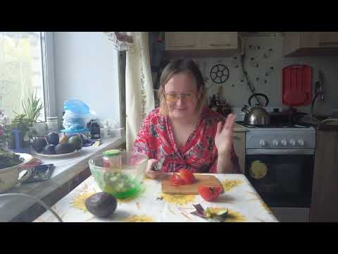 Видео: Готовим и кушаем с Лёлей - моё житиё с бабушкой #запрос #cooking #mukbang