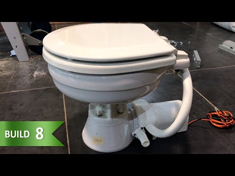 Видео: Унитаз в машине? Да, бро! Унитаз в машине!