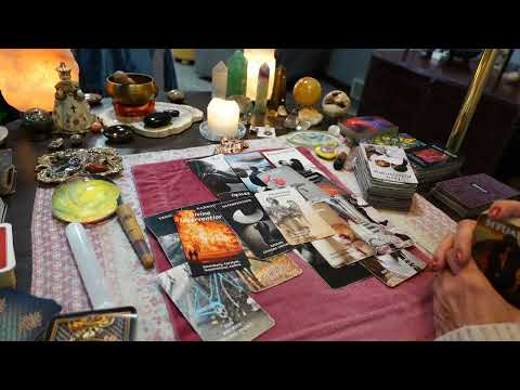 Видео: УЖАСНОЕ РАЗРЫВ ПРОИСХОДИТ СЕГОДНЯ!! ВАШЕ ИМЯ ВСПОМНЕНО! Кармическая гонка преследует их!