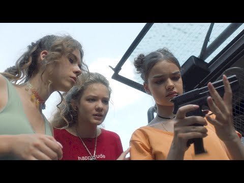 Видео: ПОДРУГИ СЛУЧАЙНО ПОПАЛИ В АЛЬТЕРНАТИВНУЮ ВСЕЛЕННУЮ! ТАЙНЫ ЗАЧАРОВАННОГО МЕСТА! Чертов камень.