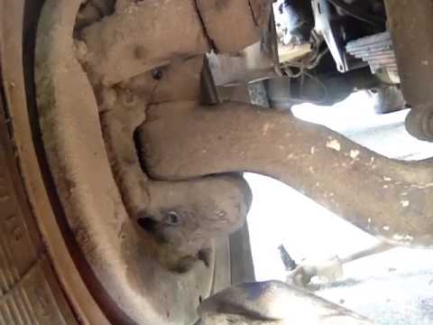 Видео: Смазка шкворень на автомобиле КАМАЗ