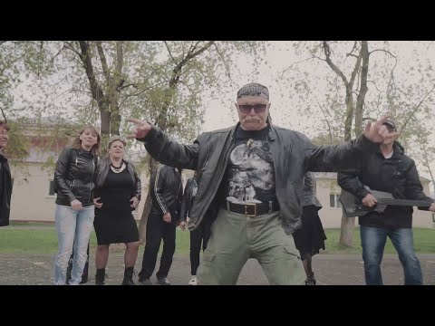 Видео: ТОПОВЫЙ клип от РОДИТЕЛЕЙ для выпускников!!