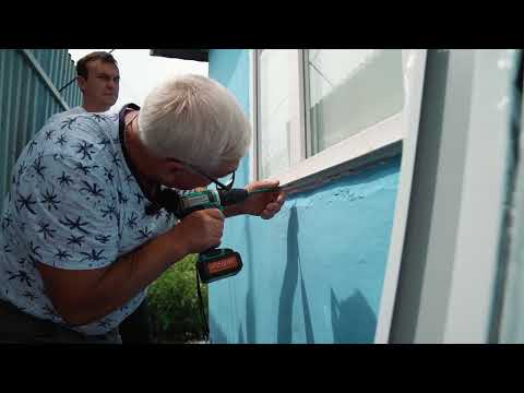 Видео: Железный Феликс - монтаж откосов на даче