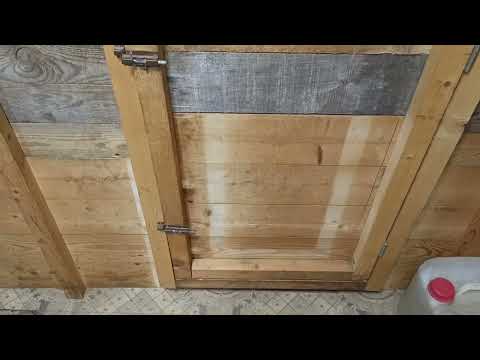 Видео: Что такое "антипрыжок" в щенячьем вольере. Организация детского вольера.