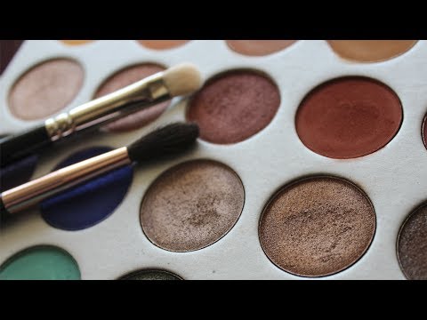 Видео: ТЕКСТУРЫ ТЕНЕЙ И КАК С НИМИ РАБОТАТЬ 👆 Идеальные способы нанесения и растушевки 💪