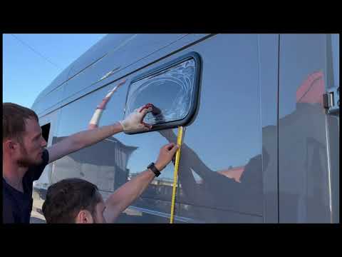 Видео: Монтаж кемперных китайских окон. Почти Dometic