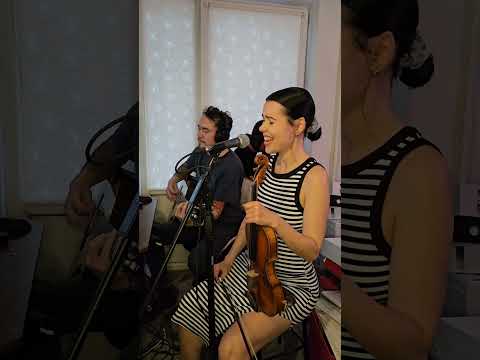 Видео: Ніколи  _  О.Пономарьов кавер Чампела Юлія/ Олександр Паганіні