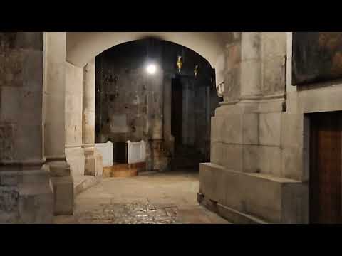Видео: Пустой Храм Гроба Господня, молитвы в "капсулах" у Стены Плача.