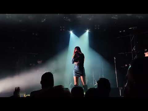 Видео: Юлия Савичева 30 марта Космонавт#савичева#концерт#космонавт#спб#live
