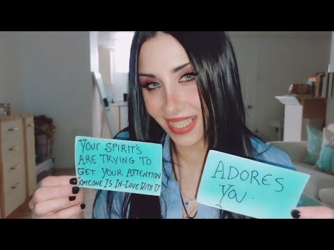 Видео: Тот, в кого ты влюблён, любит тебя больше, чем ты думаешь! Он делает вид, что не замечает, но он ...