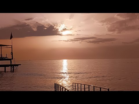 Видео: Рассвет на море. Гранд Отель Дерин. Бельдиби. Кемер. Май 2024.
