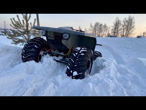 Видео: Квадроцикл T-REX. Первые метры. Пробуем тормоза.