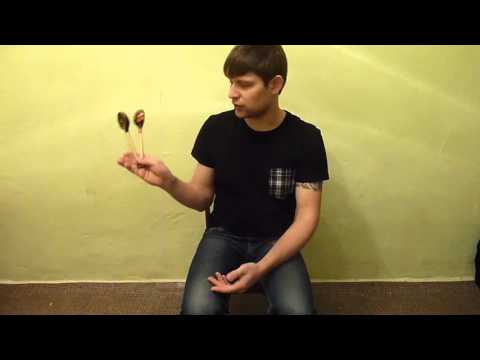 Видео: Игра на двух ложках (спаренных). 1 часть.