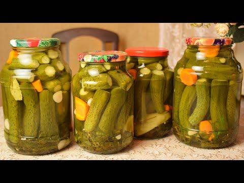 Видео: Обалденные огурчики. Рецепт хрустящих маринованных огурцов на зиму.  Мамины рецепты