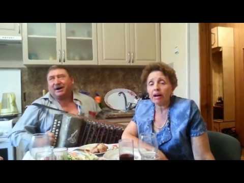 Видео: Пётр и Мелания Белоусовы Я помню сад и ту аллею