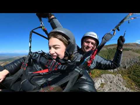 Видео: Парапланер тандем - полет с инструктор / Paragliding tandem flight with instructor Bulgaria