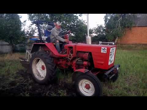 Видео: 🔴 Роман Шер 026 ПАШЕМ плуг 3 корпуса  2019 Трактор Т 25 ВЛАДИМИРЕЦ Трудовые будни в деревне 2019