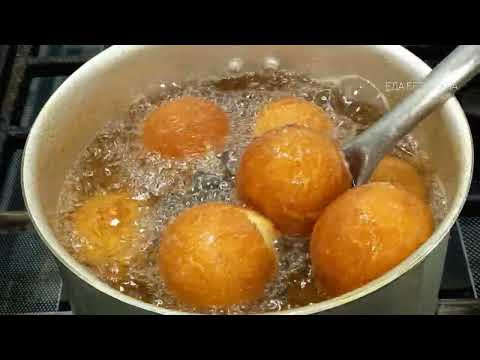 Видео: ШАРИКИ ИЗ СГУЩЕНКИ | БЫСТРЫЕ ПОНЧИКИ | ЕДА БЕЗ ТРУДА