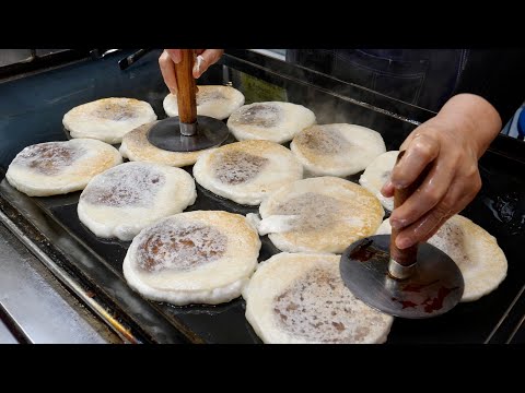 Видео: Мастер по приготовлению корейских гигантских сладких блинов. «Хотток» — корейская уличная еда.