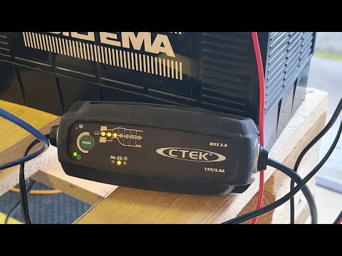 Видео: Зарядное устройство CTEK в сравнении с BOSCH (Часть 11)