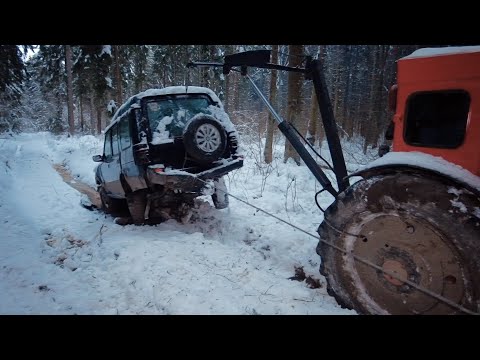 Видео: Эвакуация нашего Land Rover Discovery из зимнего леса  Мы не думали что так будет...