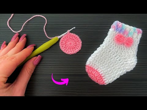 Видео: ВЯЗАТЬ ДЕТСКИЕ НОСКИ КРЮЧКОМ ОЧЕНЬ ЛЕГКО СДЕЛАТЬ
