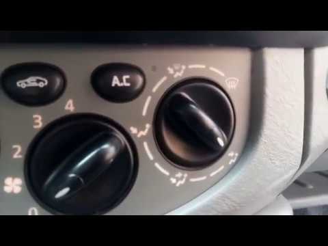 Видео: Заміна лампочок на панелі керування системою кондиціювання повітря Vivaro, Trafic, Primastar