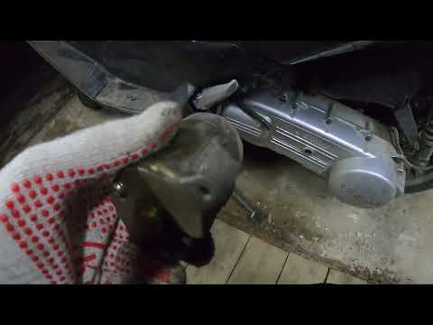 Видео: Vento max 200 снятие, установка, разбор, смазка стартера. Скрип при запуске двигателя