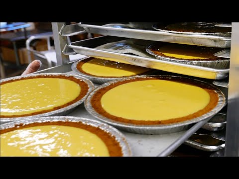 Видео: Американская еда - Лучший лаймовый пирог в Нью-Йорке!