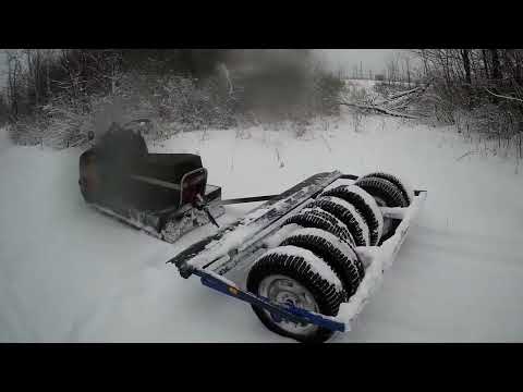 Видео: Каток для укатки лыжной трассы.