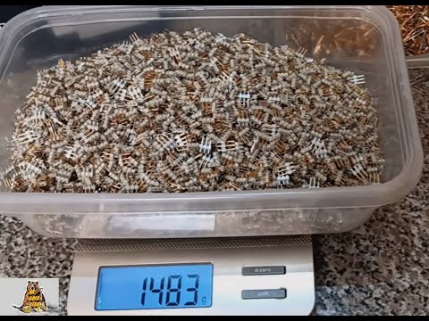 Видео: Извлечение золота из контактов разъема vert 3POS 2.54MM