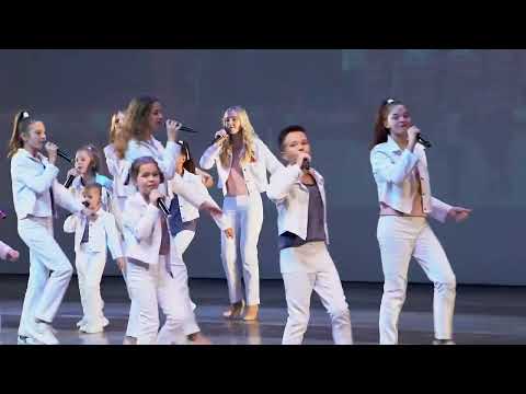 Видео: НОВЫЙ "Гимн Москве" (Feat. May-La) - ДоМиСольки г. Новосибирск -   Новый КЗ Измайловский Премьера.