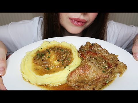 Видео: 🍲/ASMR/ Пюрешка с Мясом и Соусом/ Звуки Еды