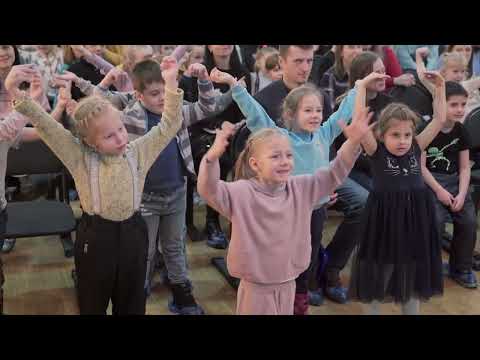 Видео: День открытых дверей для будущих первоклассников в ГБОУ Школа №2087 "Открытие"