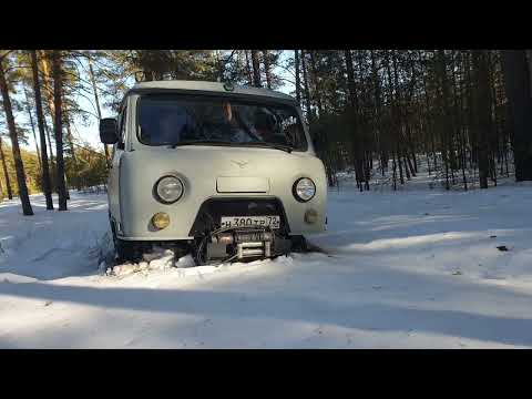 Видео: Буханка по мокрому снегу.