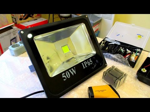 Видео: РЕМОНТ ДЕШЕВОГО LED ПРОЖЕКТОРА.