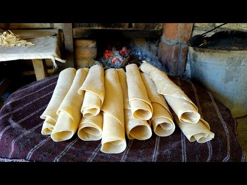 Видео: Kəndsayağı Əriştənin Hazırlanması | Лапша Азербайджанская | Handmade Noodles Recipe