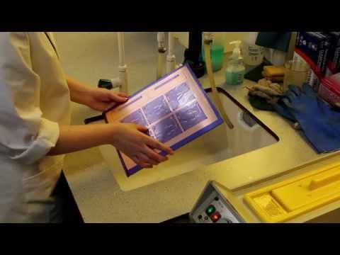 Видео: Изготовление печатных плат с металлизированными отверстиями