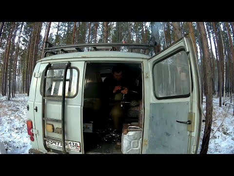 Видео: ЖИВЕМ В БУХАНКЕ РЯДОМ С ВОЛКАМИ!!ВЕСЕЛАЯ РЫБАЛКА!